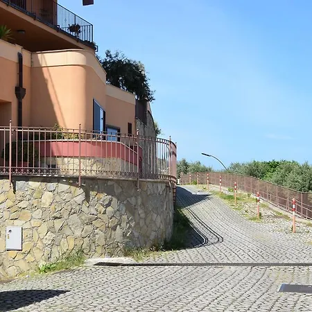 La Petite Maison